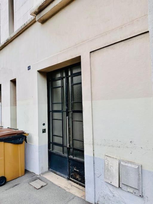 Appartement Vue Tour Eiffel Ligne 14 A Cote De Paris Gentilly Exterior foto